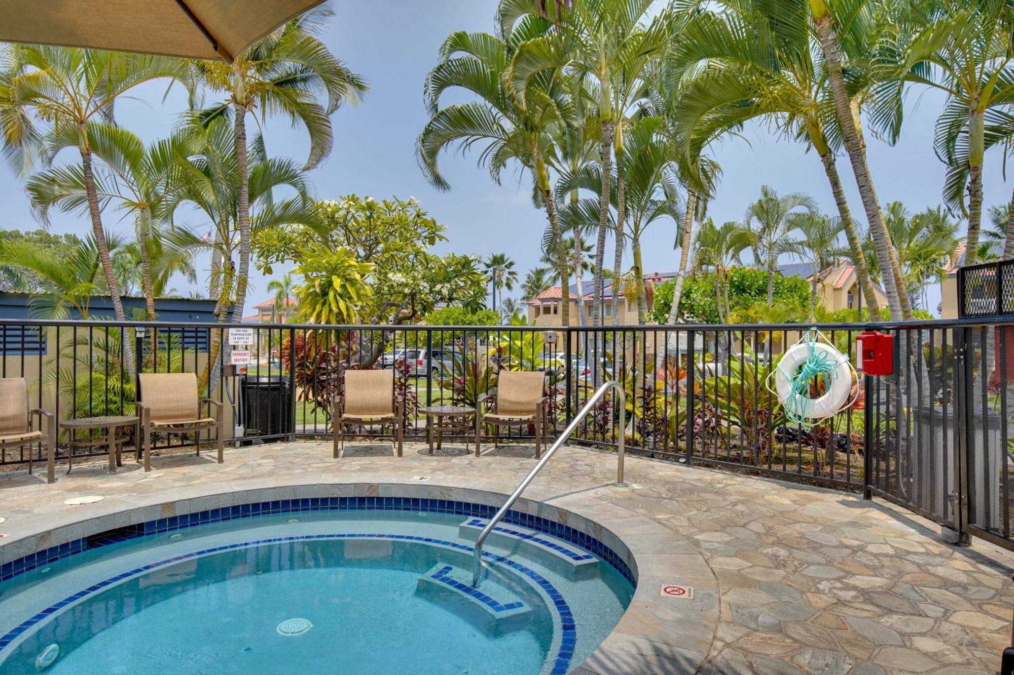With Access And Ocean View! Apartment